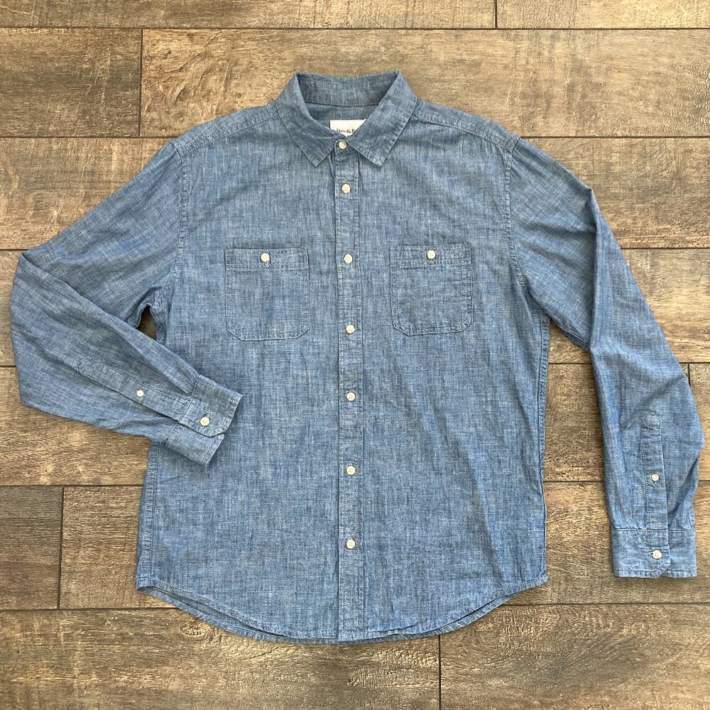 Goodfellow & Co. Men's Light Blue Chambray Button Down Casual Shirt - Like NEW